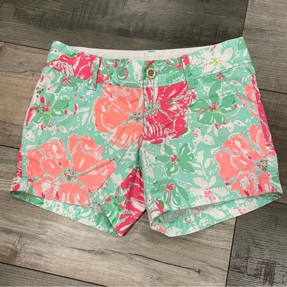 Lilly Pulitzer Callahan Floral shorts in 00